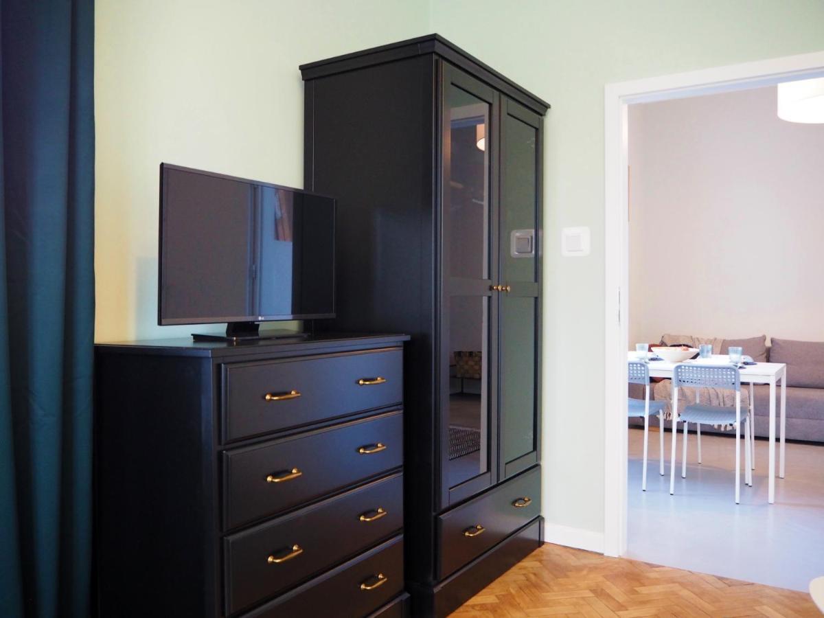 Wawelove Kossak Apt 1 Min To Royal Wawel Castle! Free Parking Cracóvia Exterior foto
