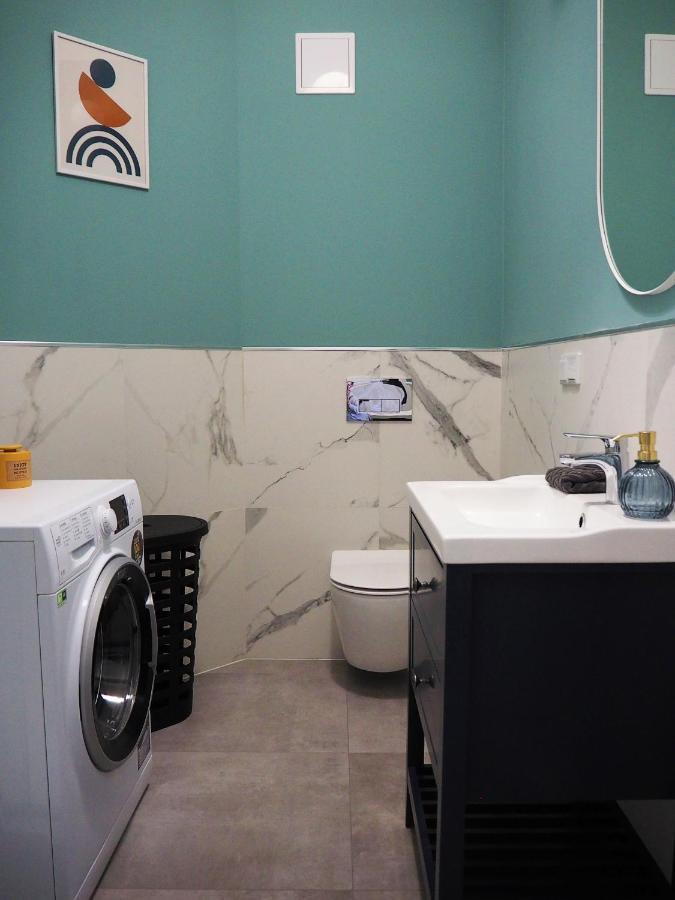 Wawelove Kossak Apt 1 Min To Royal Wawel Castle! Free Parking Cracóvia Exterior foto